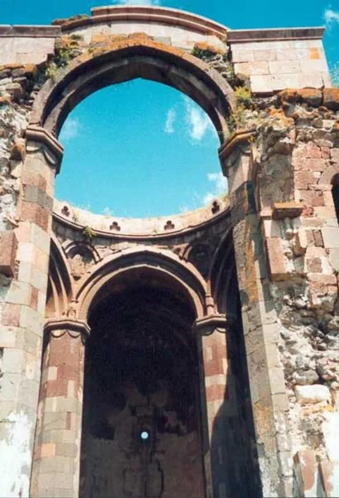 Cathédrale de Koumourdo