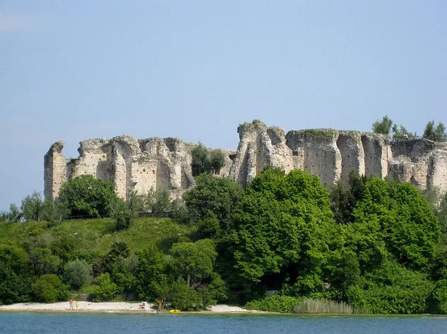 Grottes de Catulle