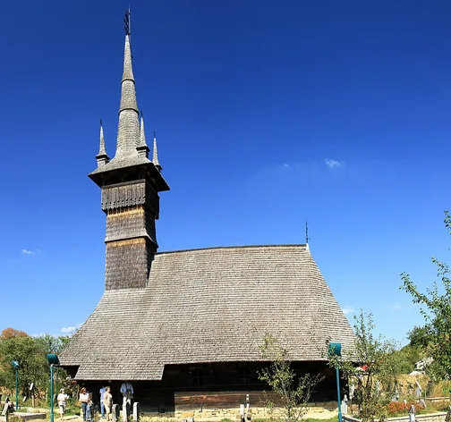 Église des Saints-Archanges de Rogoz