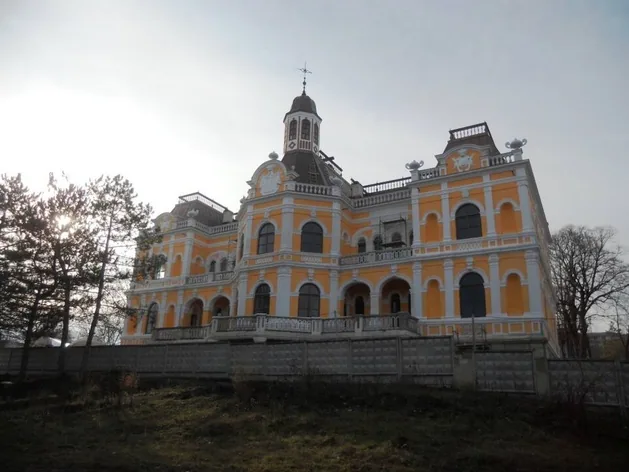 Mansion of Manuc Bey