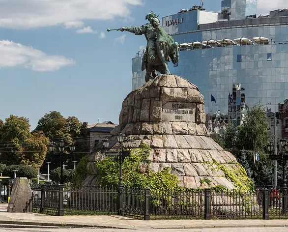 Monument Bohdan-Khmelnytsky