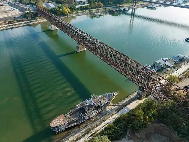 Ancien pont ferroviaire