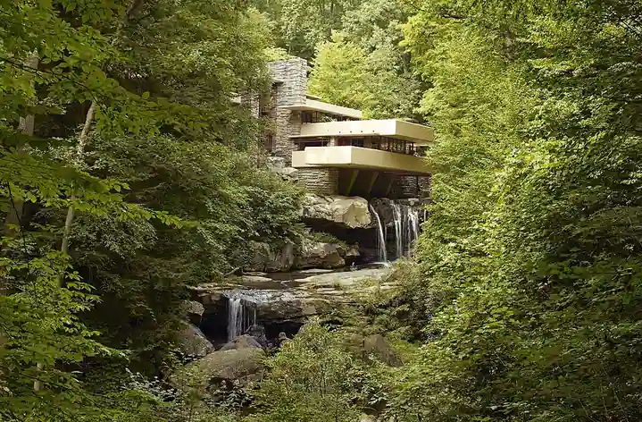 Maison sur la cascade