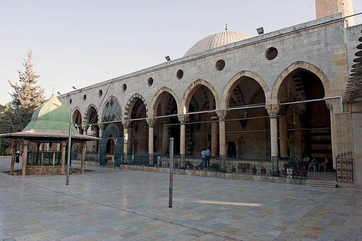 Al-Adiliyah Mosque