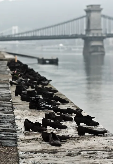 Chaussures au bord du Danube