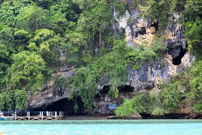 Grotte de Tabon