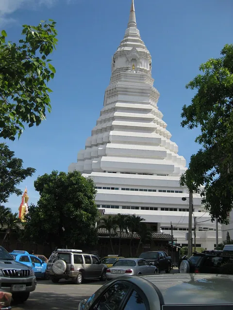 Wat Paknam Phasi Charoen