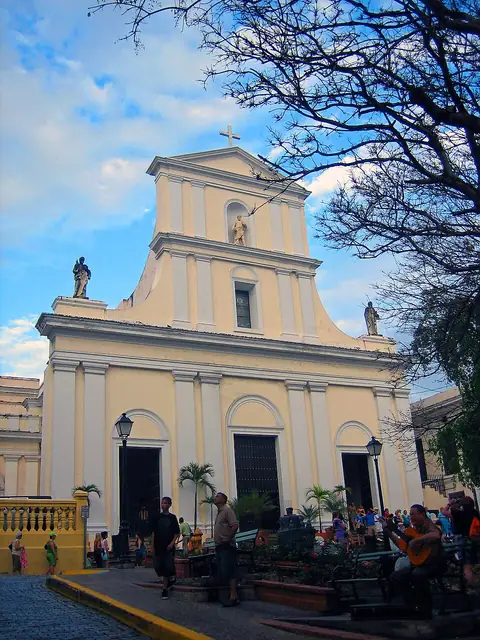 Cathédrale Saint-Jean-Baptiste
