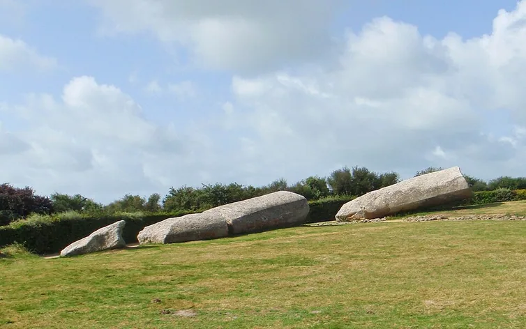 Grand menhir brisé d'Er Grah