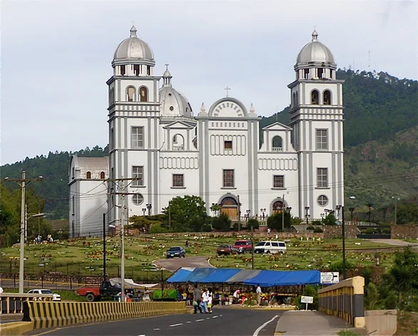 Basilique Notre-Dame-de-Suyapa