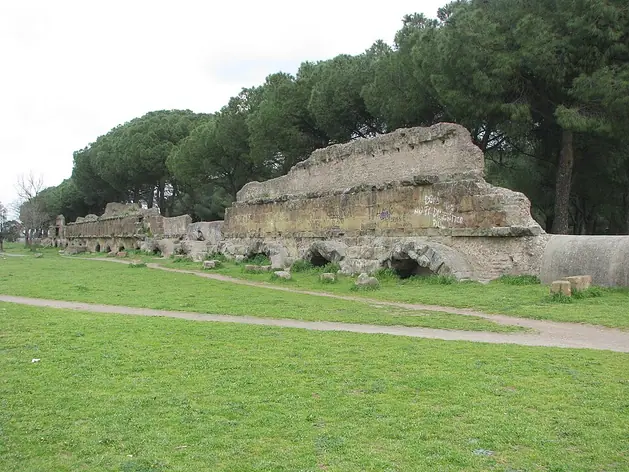 Aqueduc de l'Aqua Tepula
