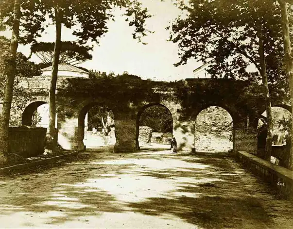 Aqueduc d'Auguste