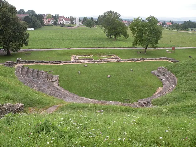 Aventicum, ville romaine - Avenches, ville médiévale-époque moderne