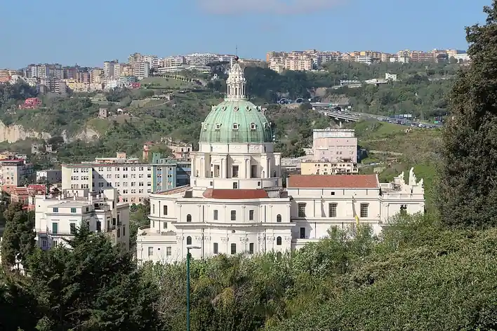 Basilique de la Mère-Couronnée-du-Bon-Conseil de Naples