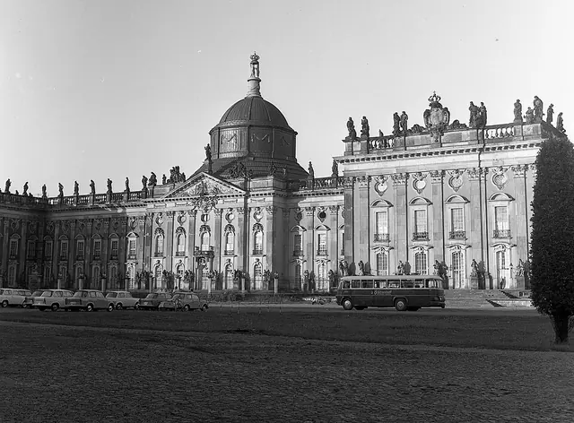 Nouveau Palais