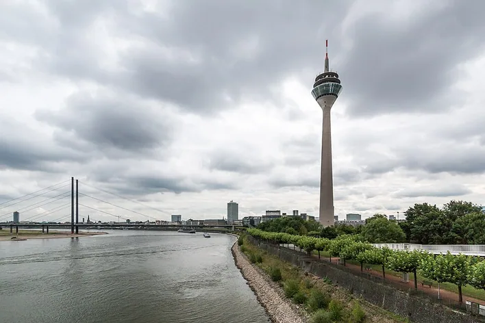 Rheinturm Düsseldorf