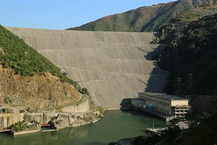 Centrale hydroélectrique de Fierza