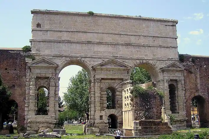 Porte Majeure