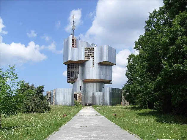 Monument to the uprising of the people of Kordun and Banija