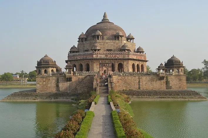 Tombeau de Sher Shah Suri