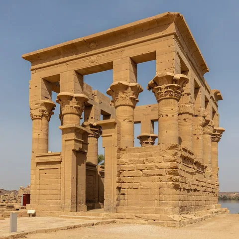 Kiosque de Trajan