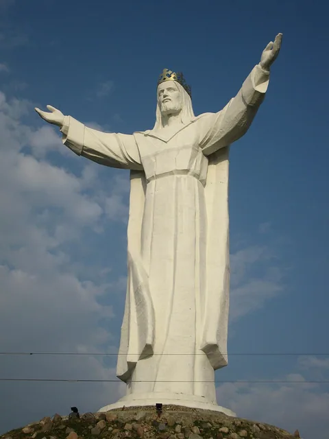 Statue du Christ-Roi