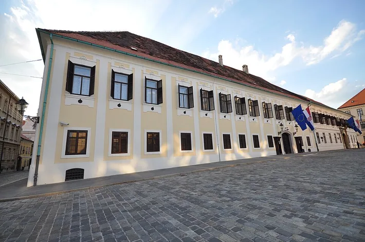 Banski dvori