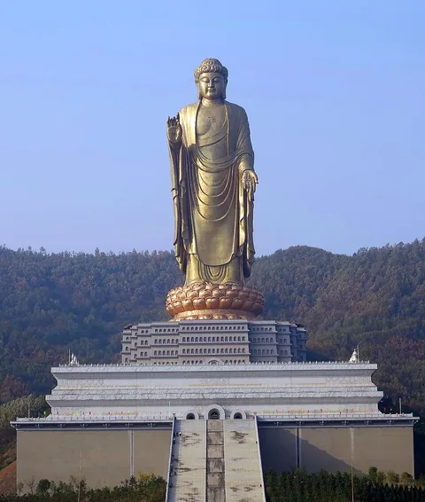 Bouddha du Temple du Printemps