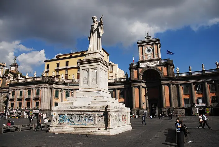 Piazza Dante