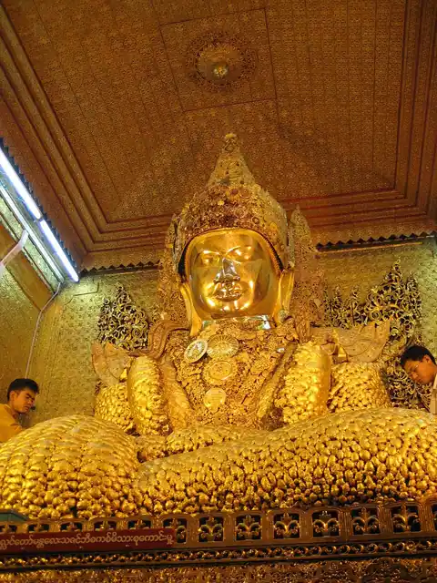 Bouddha Mahamuni